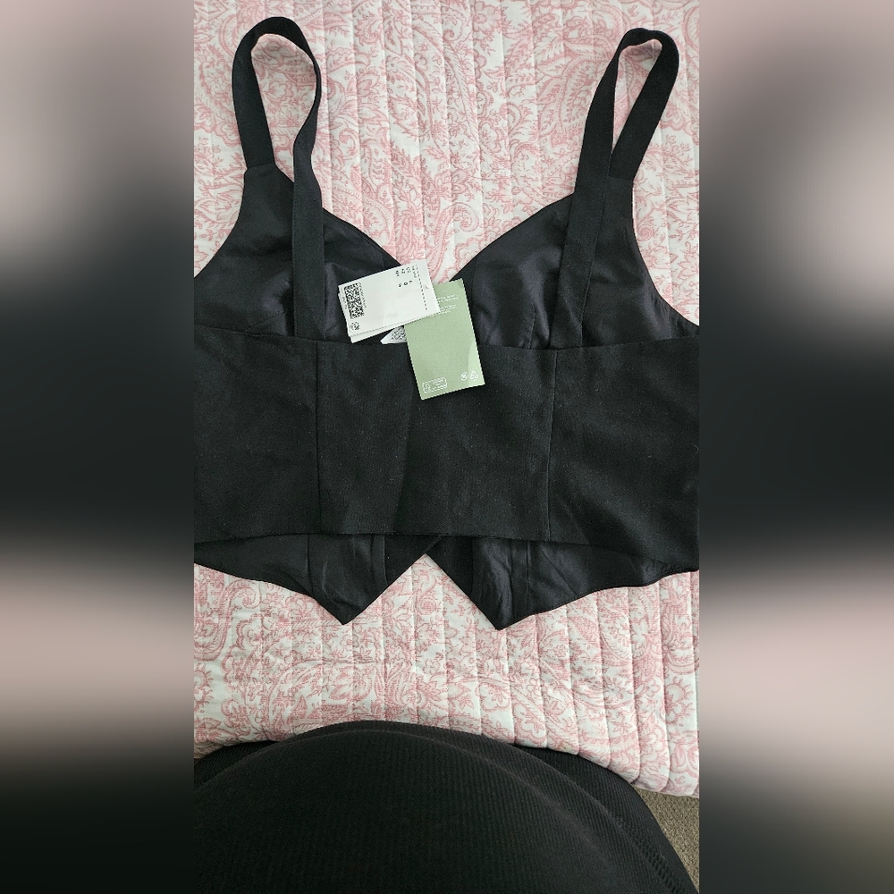 H & M - Picture 2 of 4